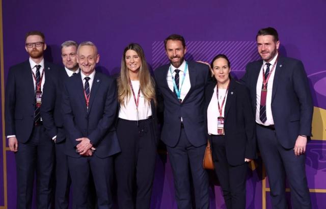 1648859388324068933.jpg 1648859375821.jpg